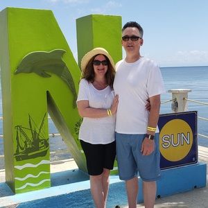 Meet your Posher, Cheryl